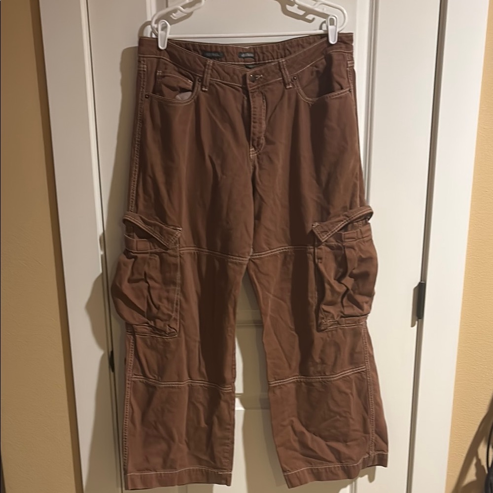 EUC Women's Brown Cargo Pants